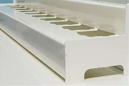 Install feeder stand