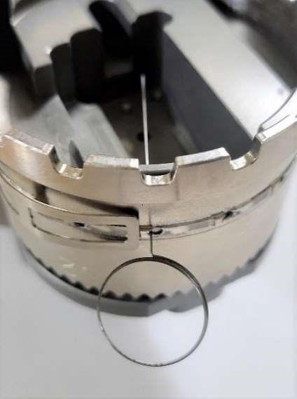 Cleaning feeder sensor hole